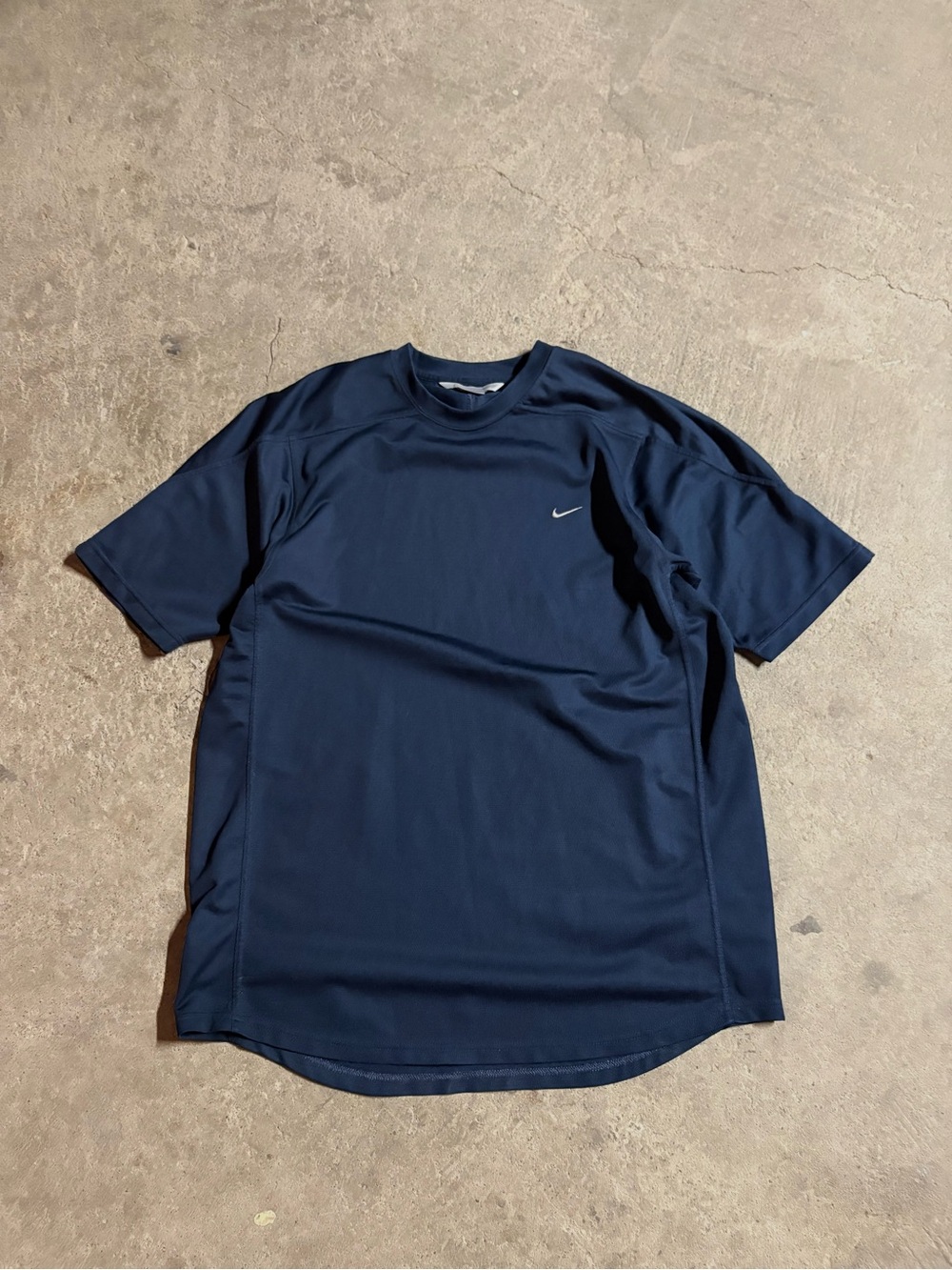 Nike Mens Navy Blue Short Sleeve Shirt Active Wear Breathable Sz M front swoosh
